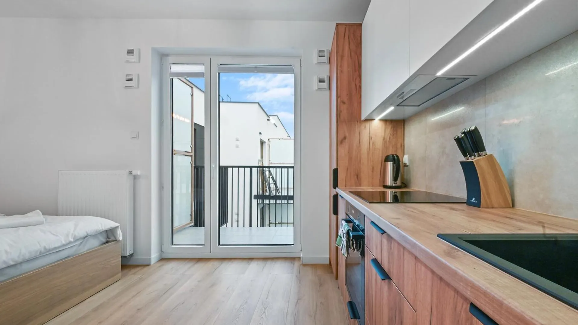 Stylish Studio. Free Parking. Warsaw Poland