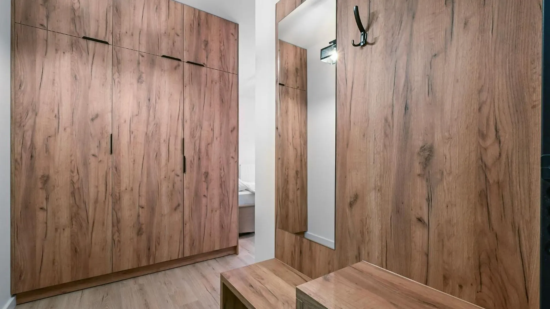 Stylish Studio. Free Parking. Warsaw Apartment